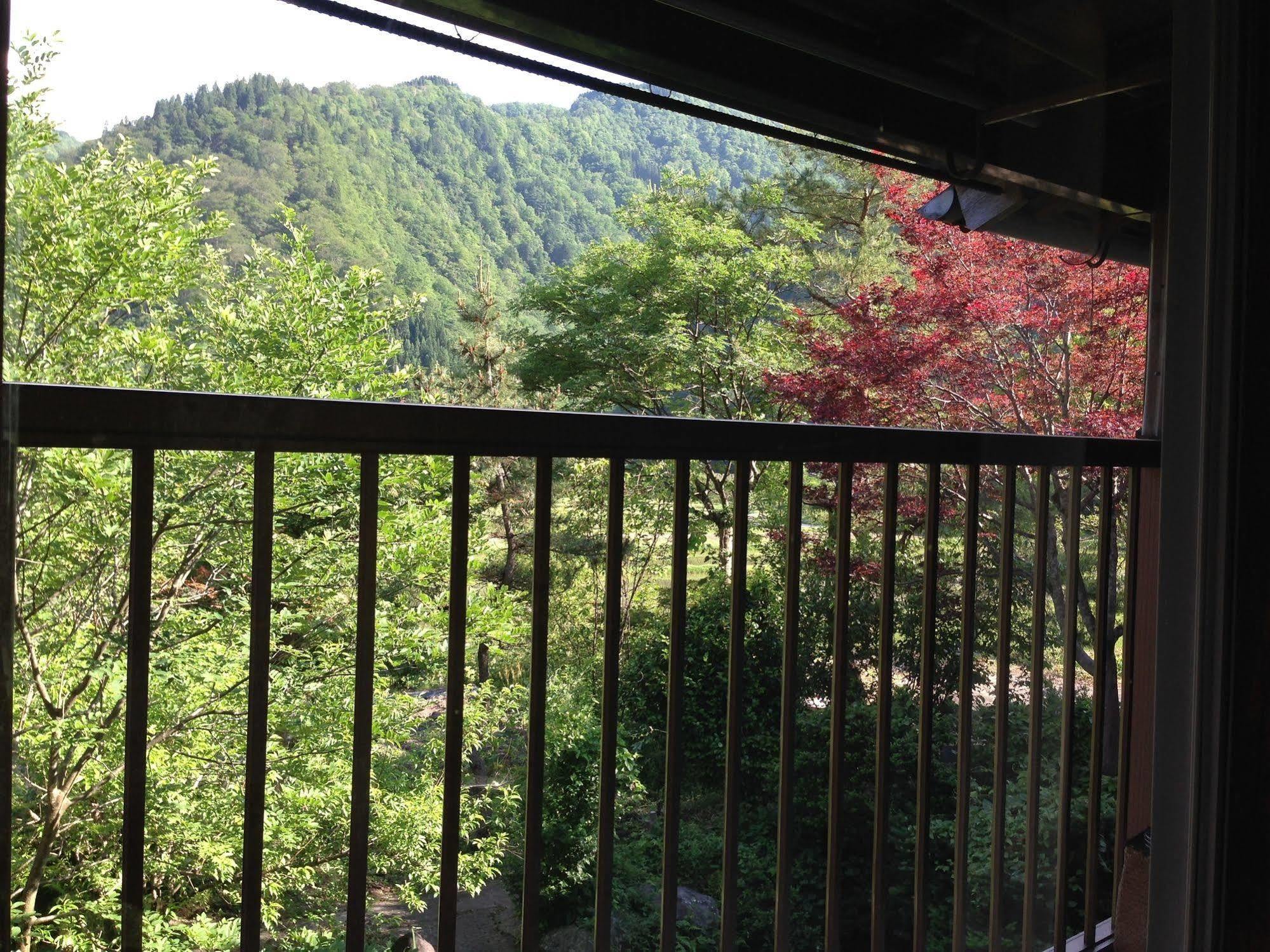 Guest House Yamashita-Ya Nanto Exterior foto